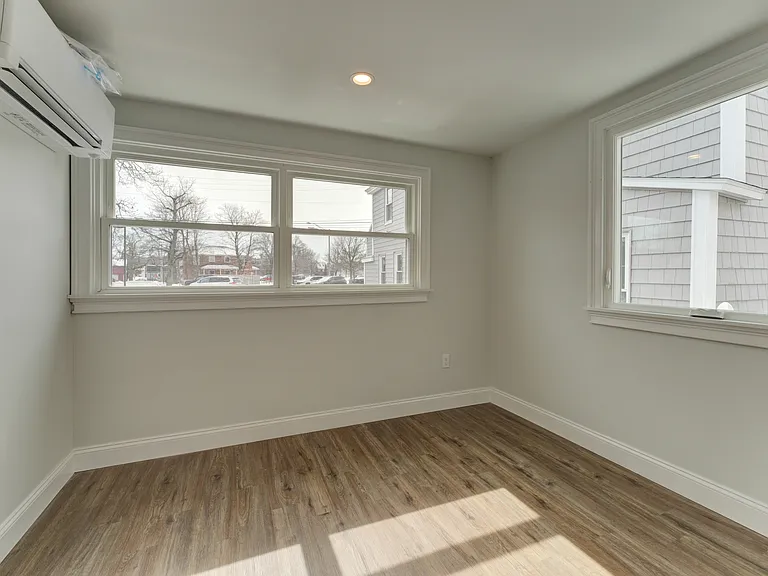 16 Dunlap St #2 — Photo 14