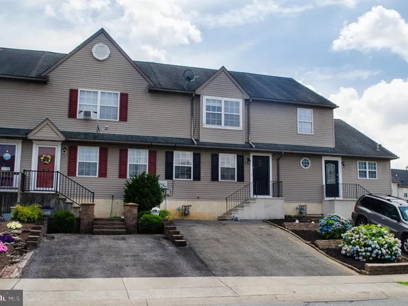 226 Quaking Aspen Ln, Marietta, PA 17547