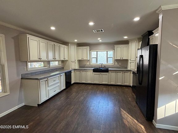 2nd image of 9081B Fellowship Rd