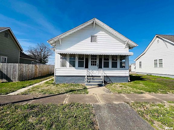 2nd image of 1151 1st St