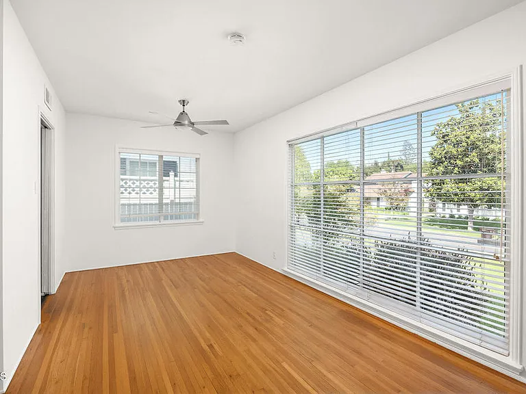 4541 Alveo La Canada — Photo 6