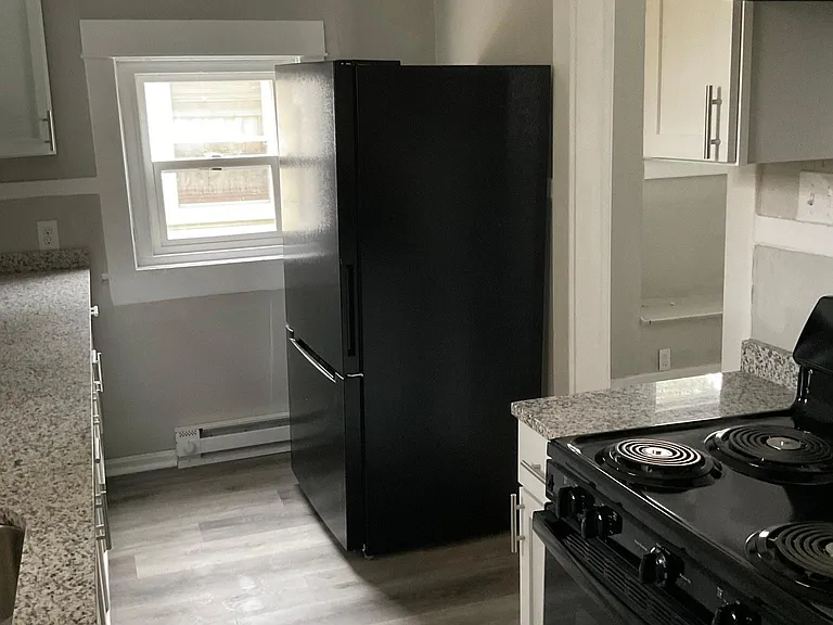 809 Leland Ave — Photo 1