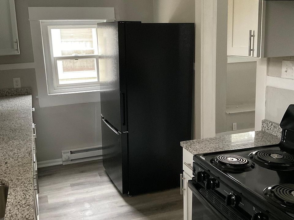 1st image of 809 Leland Ave