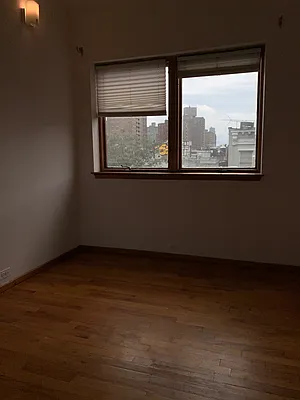 Rented by Chartwell Manhattan Realty | media 8