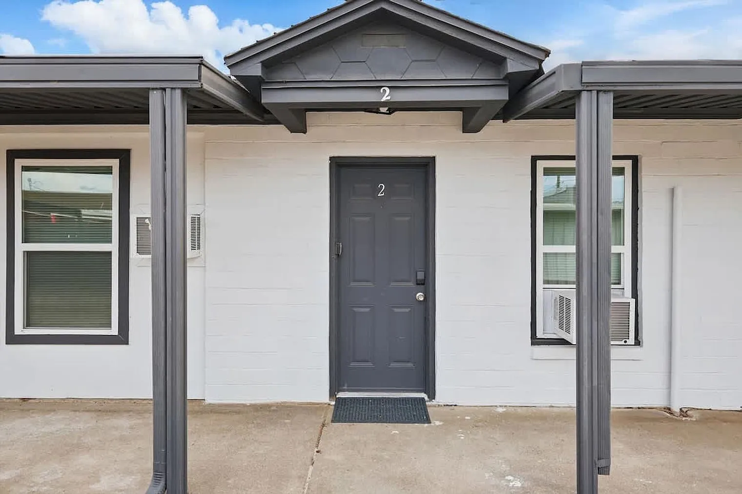 2 bed, 1.0 bath, 495 sqft, $4,463 — Photo 4