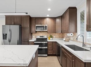 140 Uwapo Rd APT 35-104, Kihei, HI 96753