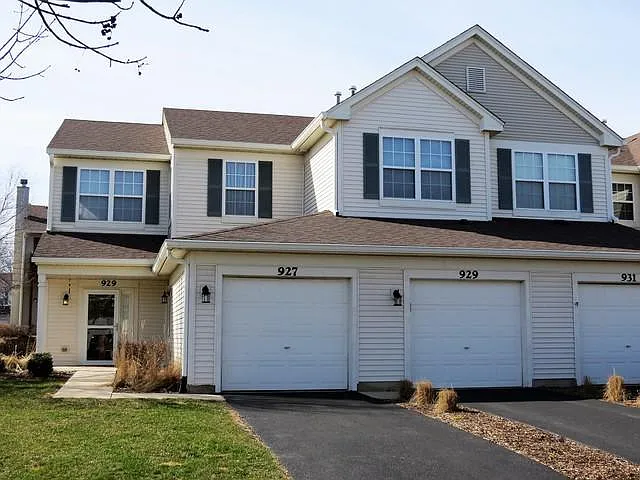 929 Genesee Dr — Photo 1