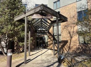 10 Windsor Ct APT 214, New Brighton, MN 55112