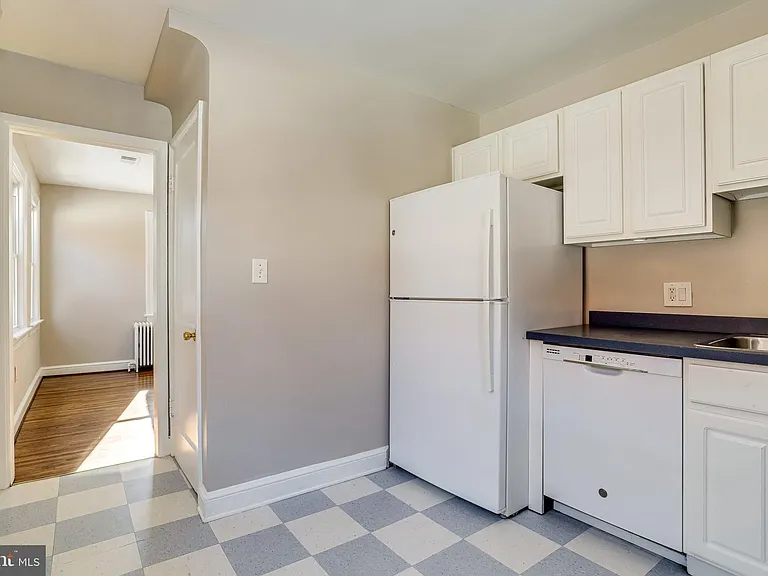 530 E Alexandria Ave — Photo 16