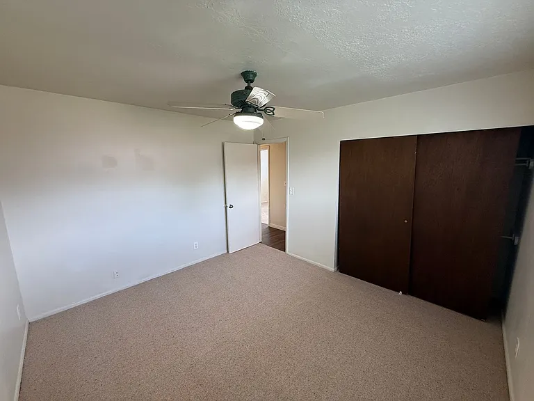 735 W Carter Dr. — Photo 5