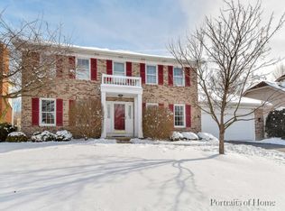 816 S River Rd, Naperville, IL 60540