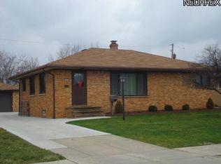1250 Sagamore Rd, Parma, OH 44134