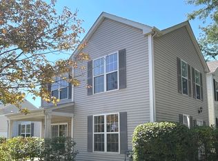 1069 Symphony Dr, Aurora, IL 60504