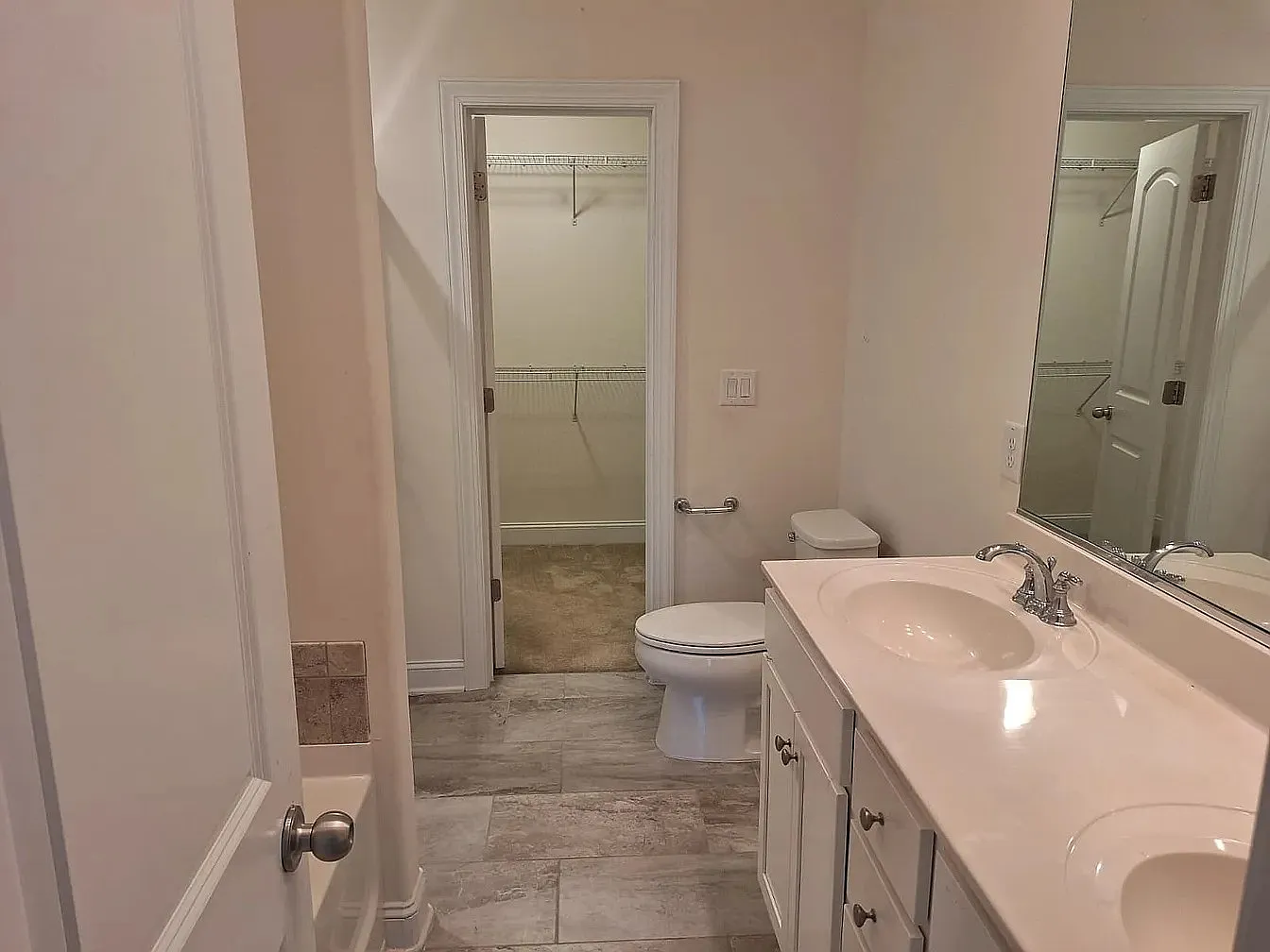 3 bed, 1770 sqft, $2,299 — Photo 4