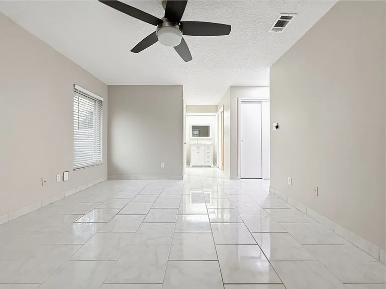 8221 Granada Blvd — Photo 15