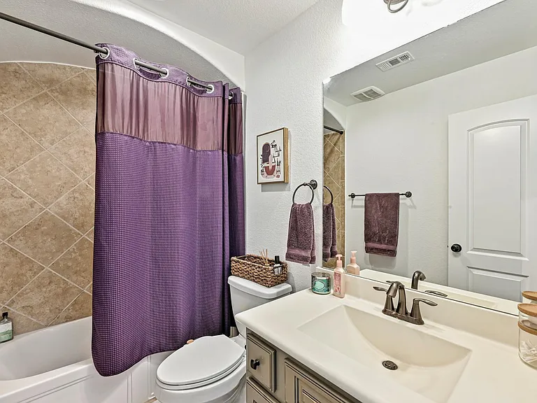 4303 Woodledge Pl — Photo 32
