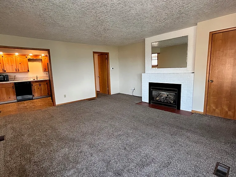 6416 E Evergreen Blvd — Photo 8