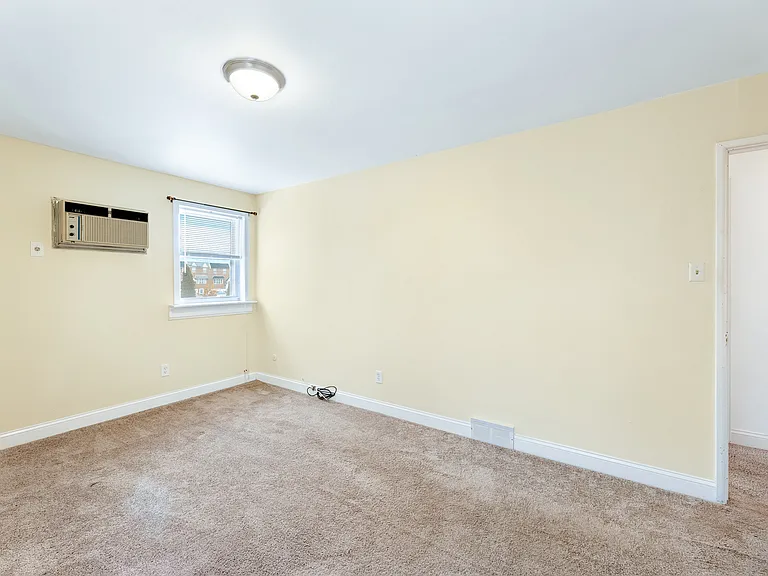 12450 Knights Rd #2 — Photo 14