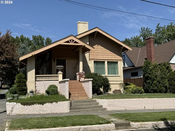 715 NW Carden Ave, Pendleton, OR 97801