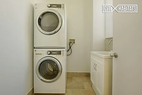 Rented by Citi Habitats | media 41