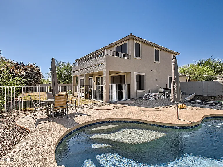 8370 W Spur Dr — Photo 2