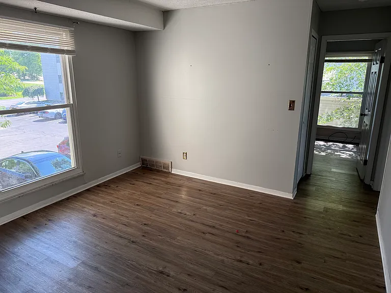 1625 Cedarwood Dr #214 — Photo 2