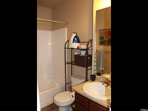 3rd image of 3722 W Periwinkle Dr #32-4