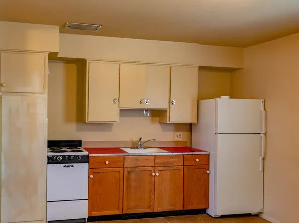 305 W Main St APT B, Dayton, WA 99328