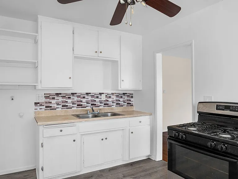 1423 Martin Luther King Jr Ave #3 — Photo 10