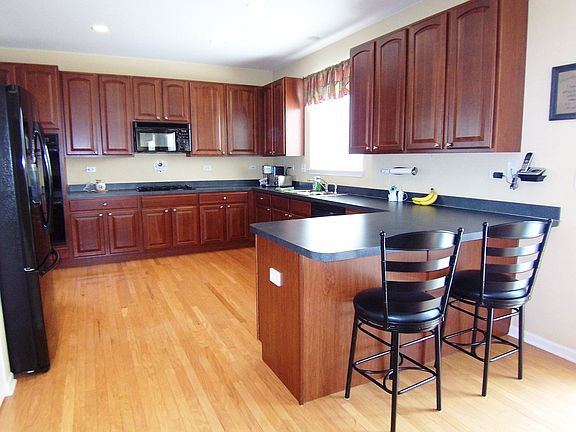 4th image of 2923 Fairmont Ave