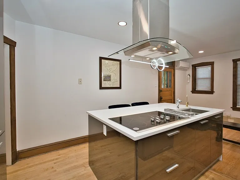 2437 W North Shore Ave #2 — Photo 7