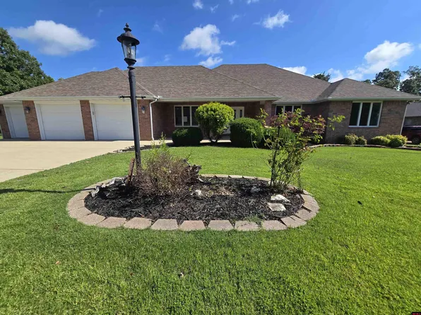 294 Holly Grove Dr, Mountain Home, AR 72653