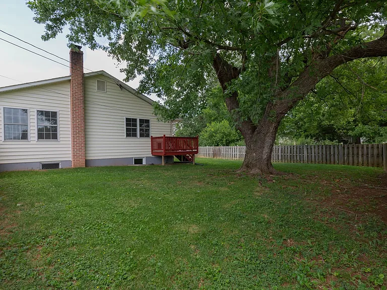 3093 Old Leetown Pike — Photo 45