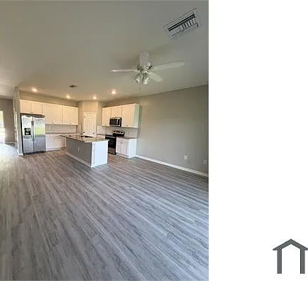 404 NE 24th Pl #404 — Photo 10