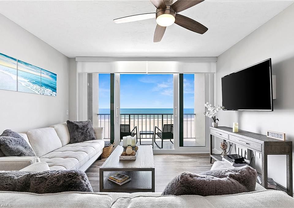 1st image of 140 Seaview Ct APT 901S