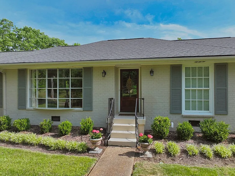 5102 Jackson Ln — Photo 6
