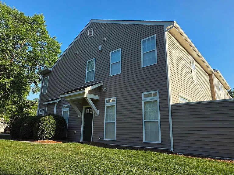 5905 Hollow Wood Ct — Photo 5