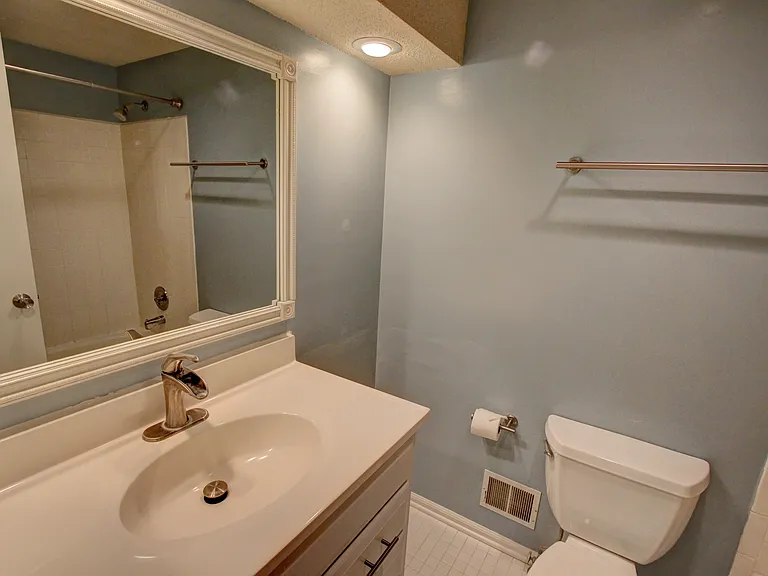 4 Fendall Ave — Photo 16