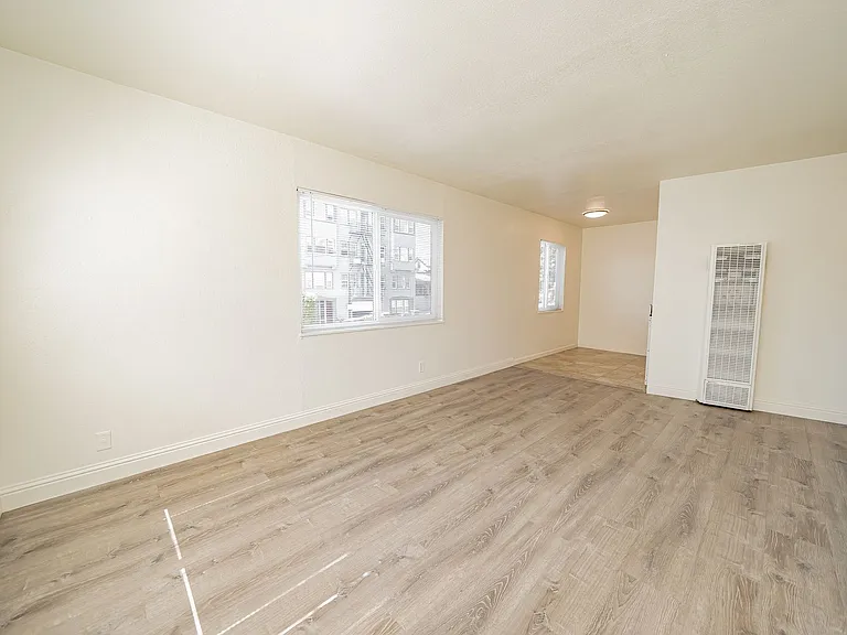 1830 6th Avenue — Photo 3
