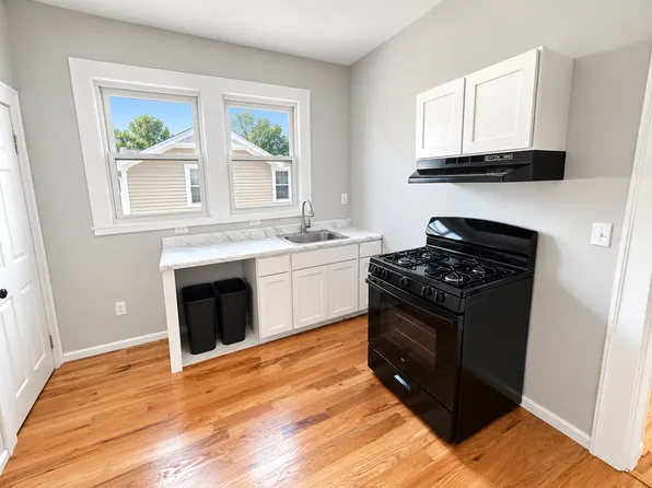 321 Leslie St, 321 Leslie St Floor 3, Newark, NJ 07112