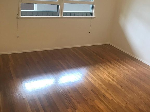 4th image of 309 Rose Ave #309