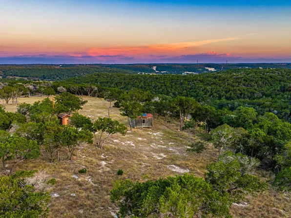 137 Honeycomb Ln, Kerrville, TX 78028