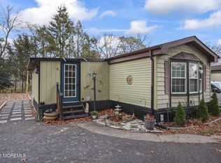 6 Taft St, Howell, NJ 07731