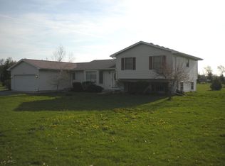 2357 S Waverly Rd, Eaton Rapids, MI 48827