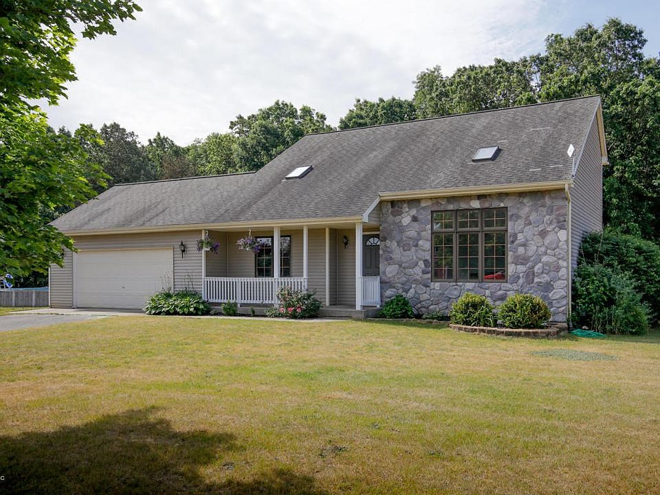 22747 Bluejay Ave-101