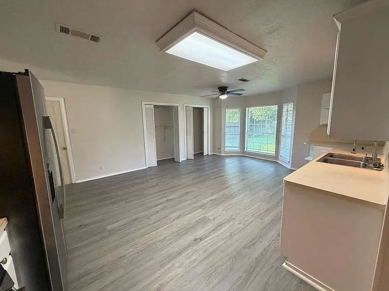 5048 Kent Ave — Photo 10