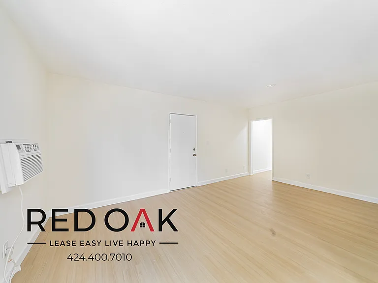 745 S Mariposa Ave #7 — Photo 5