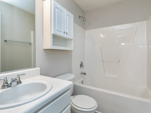 101 Bermuda Green Dr, Durham, NC 27703