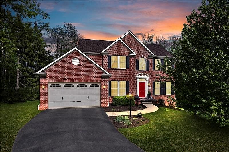 1st image of 112 Pine Hollow Dr