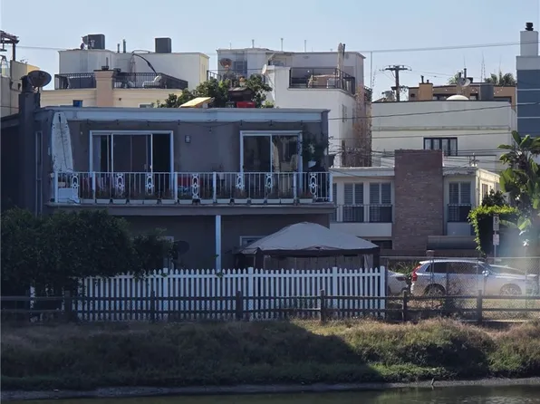 120 Hurricane St APT 2, Marina Del Rey, CA 90292